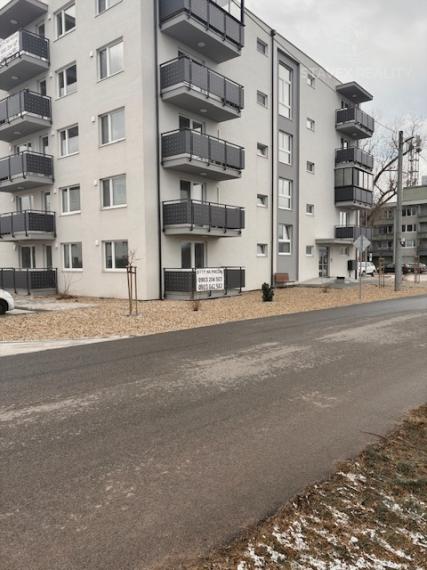 Na prenájom 1-izbový byt v novostavbe